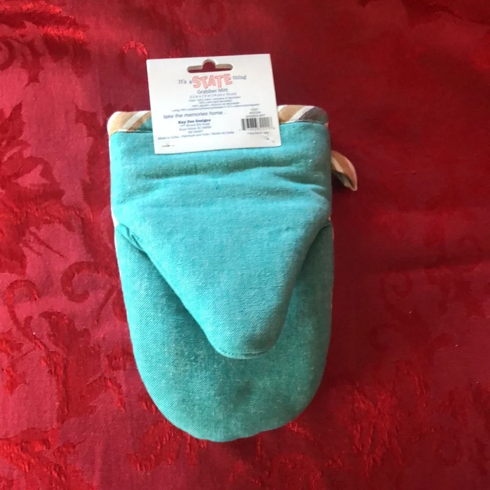 It’s an Arizona thing kitchen towel and oven grabber mitt set